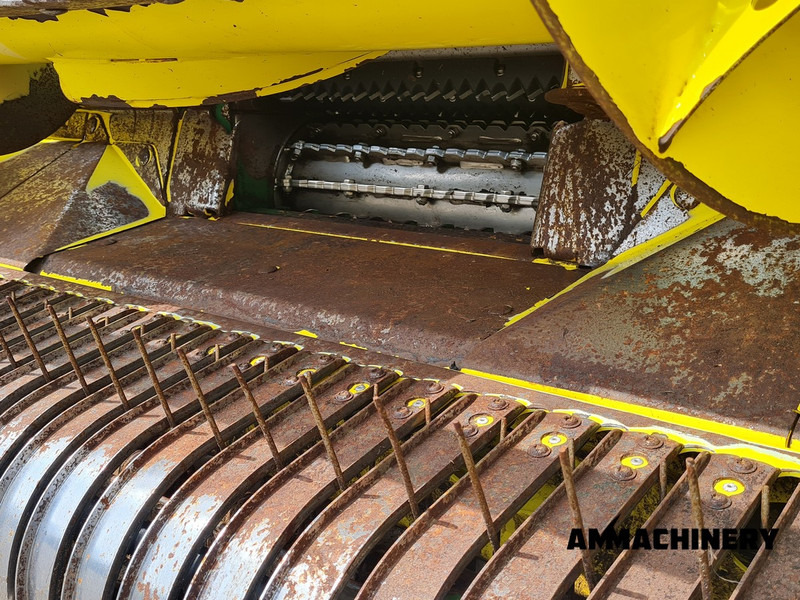 Forage harvester attachment John Deere 639 pick-up