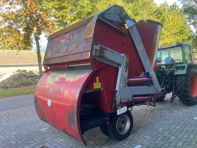 Forage mixer wagon BVL V-mix 12LS
