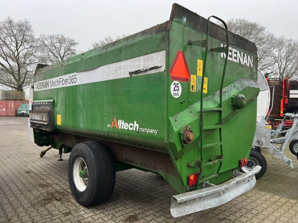 Forage mixer wagon Keenan Mech-Fiber 365