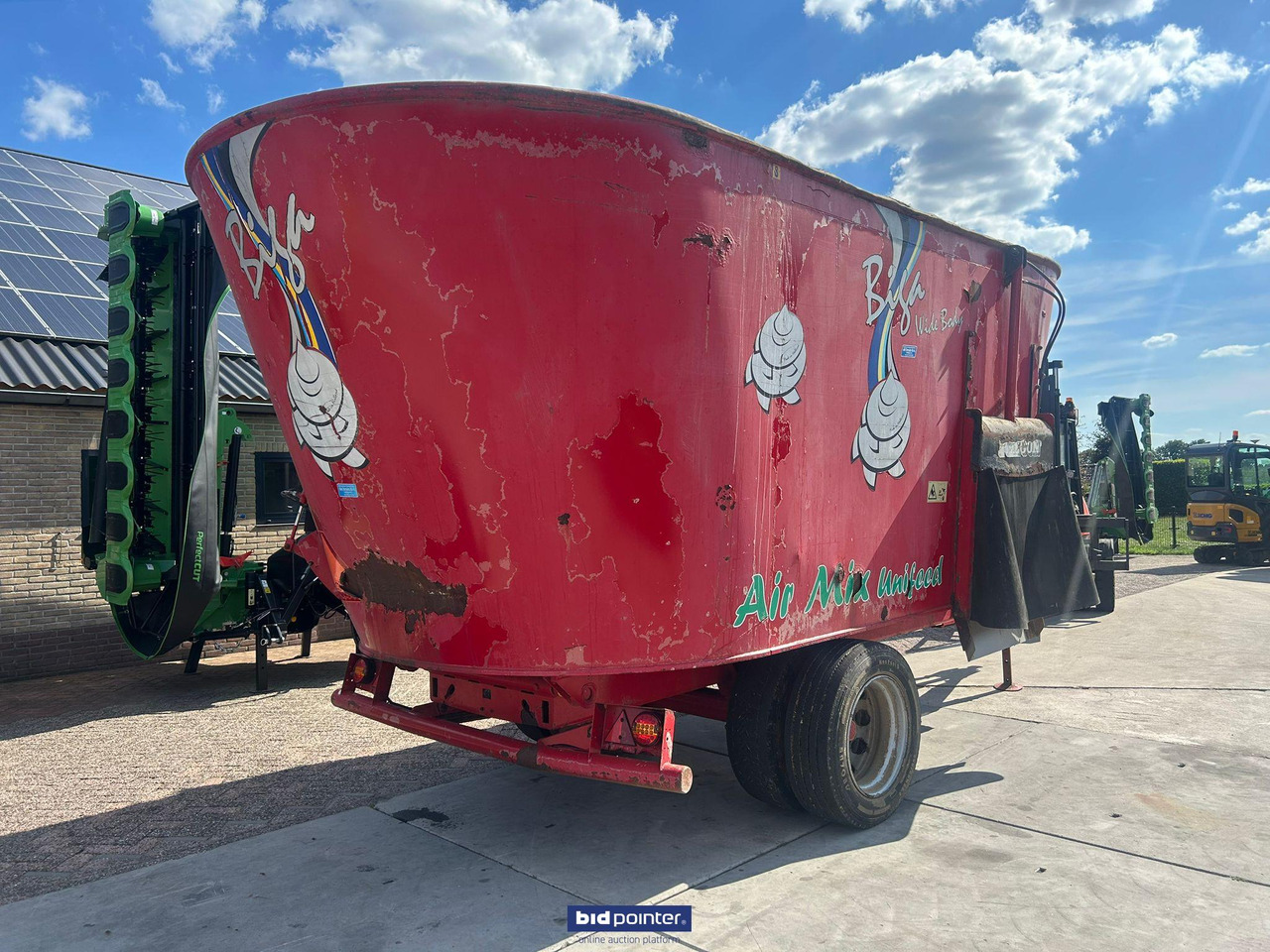 Forage mixer wagon Peecon Biga 25m3