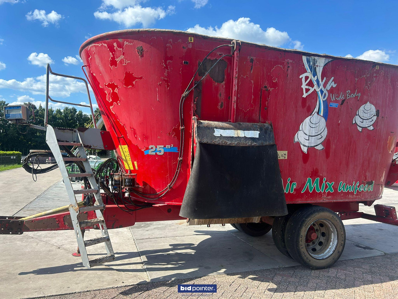 Forage mixer wagon Peecon Biga 25m3