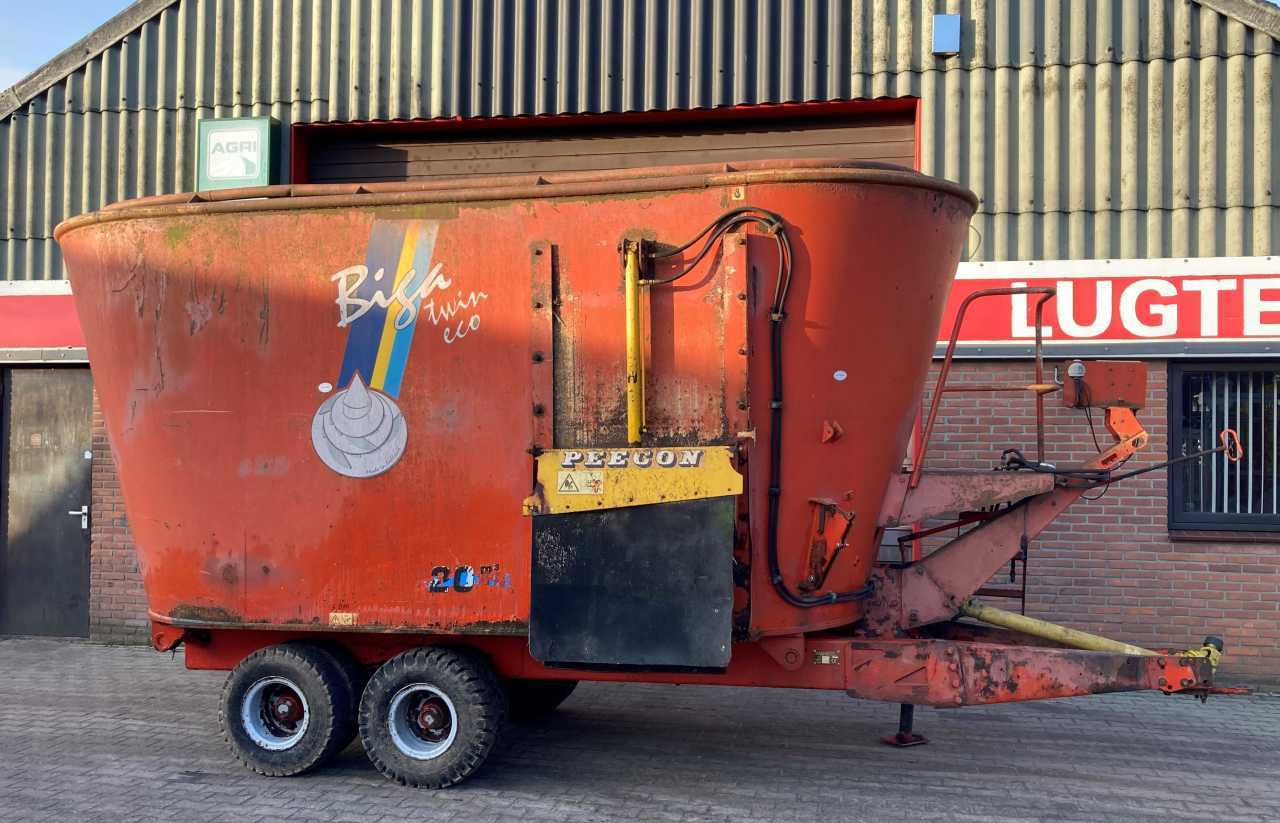 Forage mixer wagon Peecon VME 200 Voermengwagen Voermachines