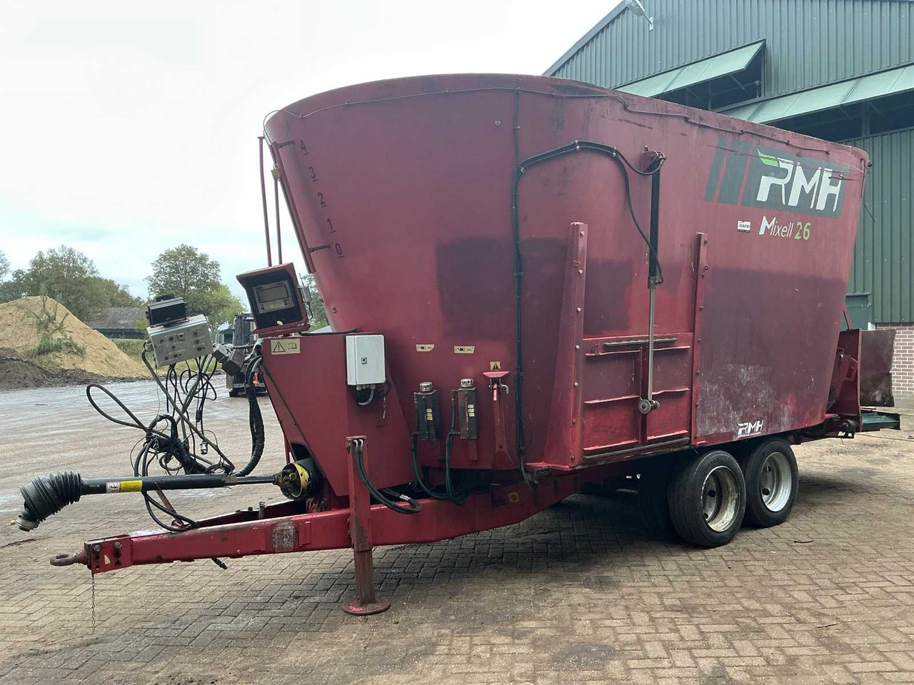 Forage mixer wagon RMH Mixell 26