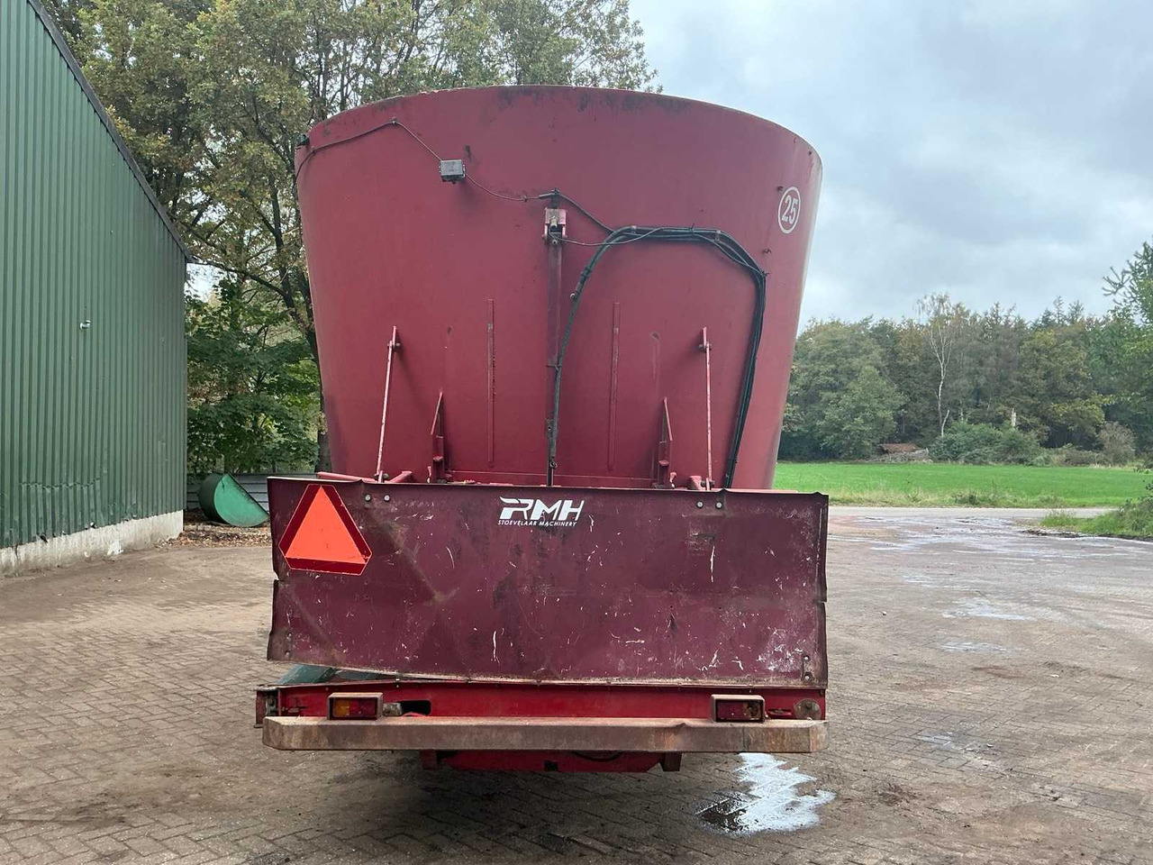 Forage mixer wagon RMH Mixell 26