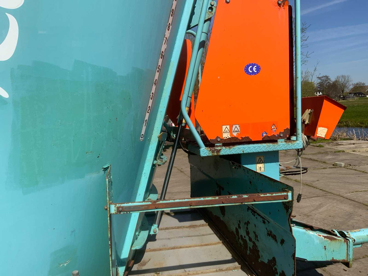 Forage mixer wagon Storti Dunker TVs 120