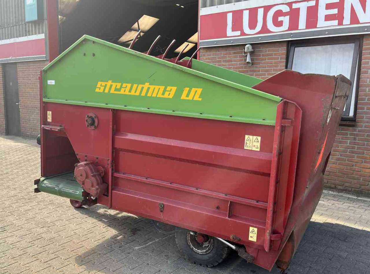 Forage mixer wagon Strautmann BVW Blokkenwagen doseerwagen voermachines