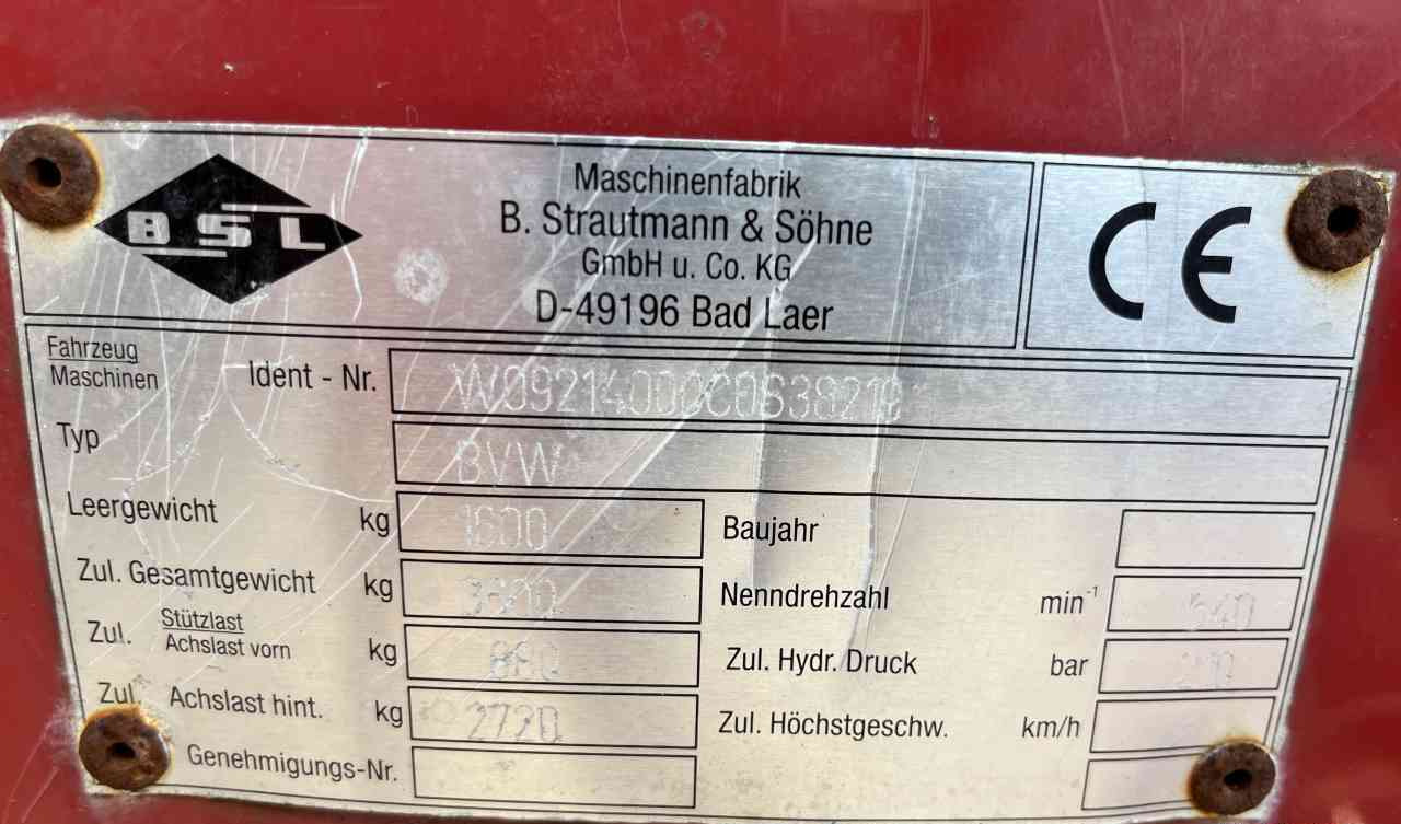 Forage mixer wagon Strautmann BVW Blokkenwagen doseerwagen voermachines