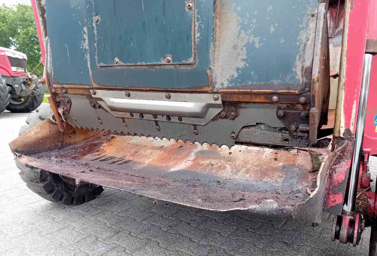 Forage mixer wagon Trioliet Gigant 900 voermengwagen
