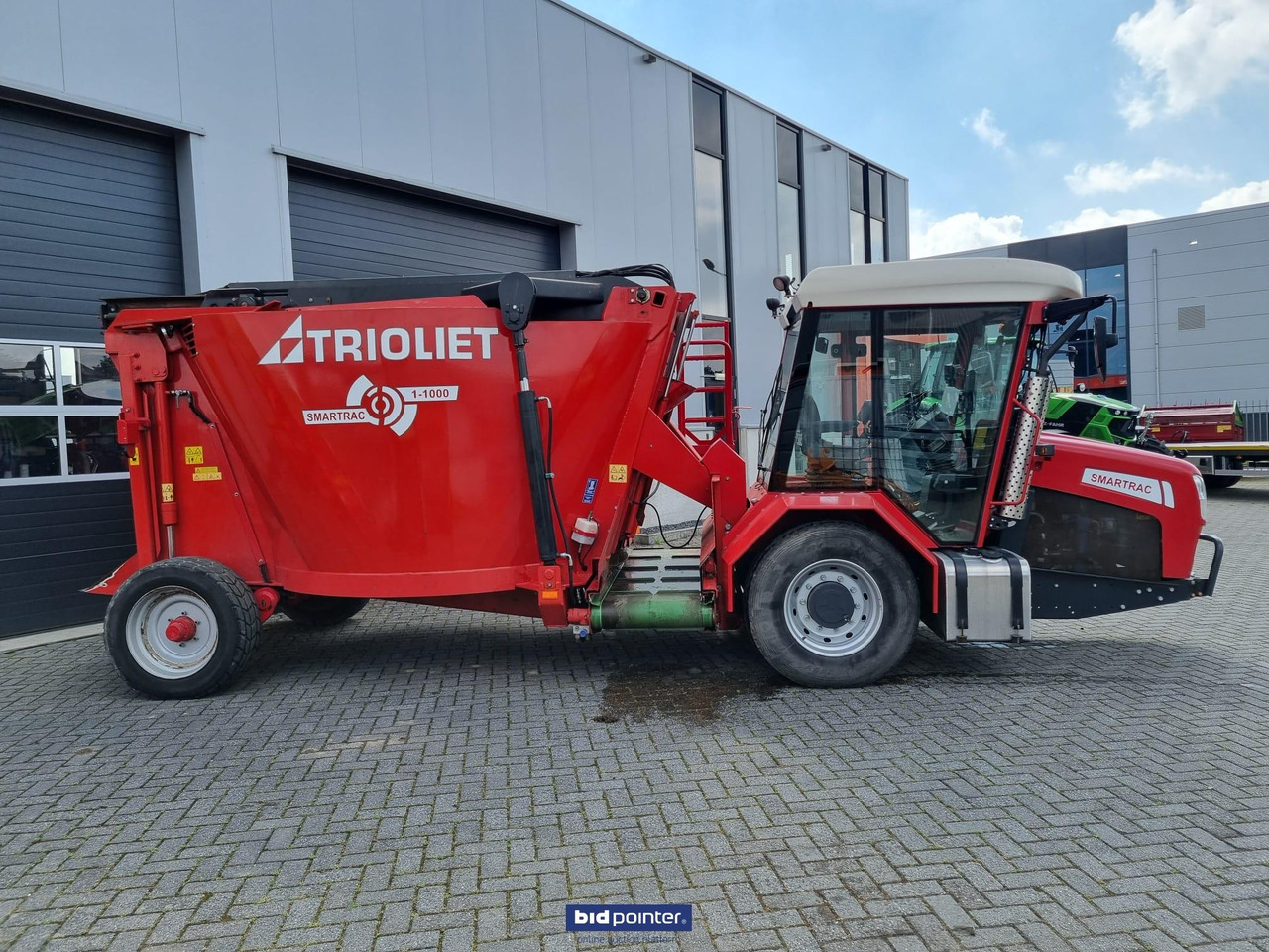 Forage mixer wagon Trioliet Smarttrac 1-1000