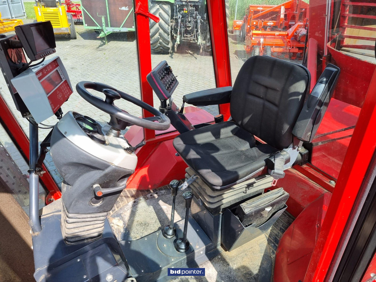 Forage mixer wagon Trioliet Smarttrac 1-1000