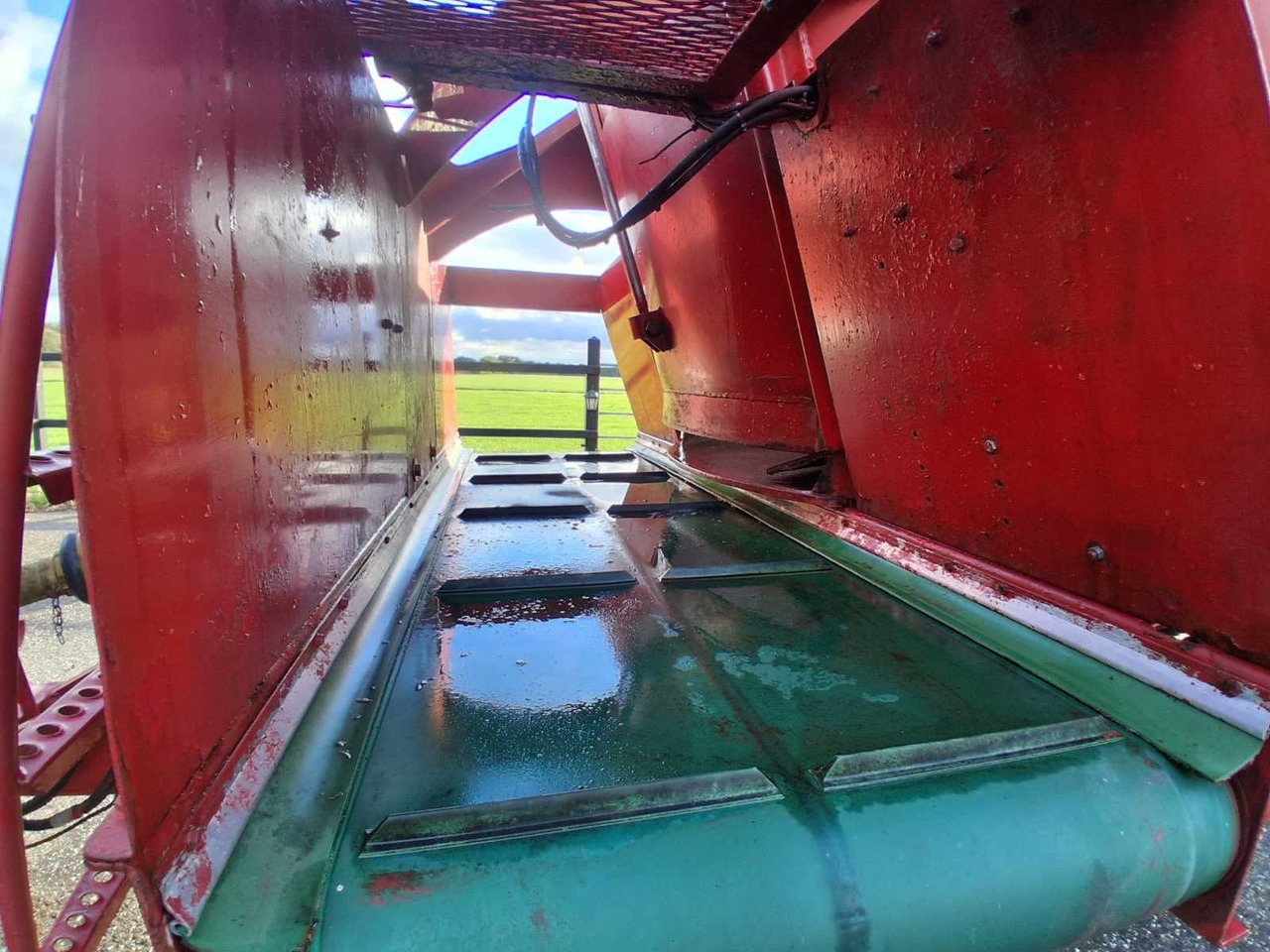 Forage mixer wagon Trioliet Triomix TM2-1600