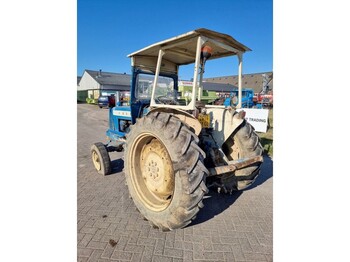 Farm tractor Ford 5000: picture 4