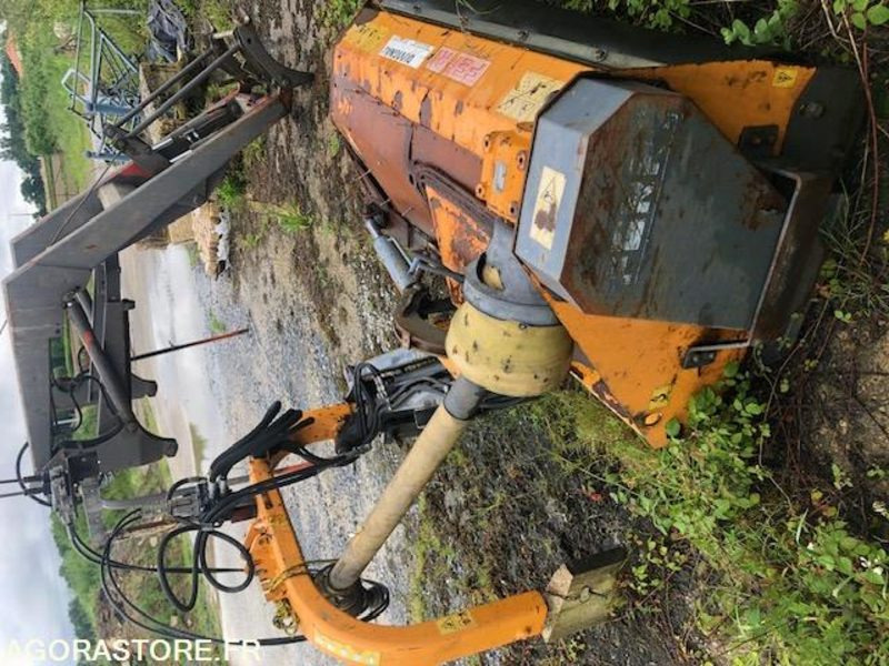 Garden equipment Broyeur accotement