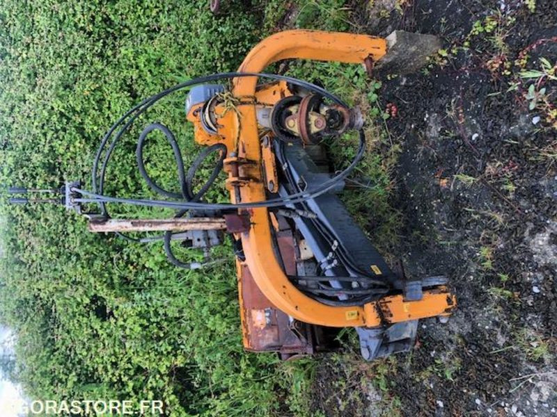 Garden equipment Broyeur accotement