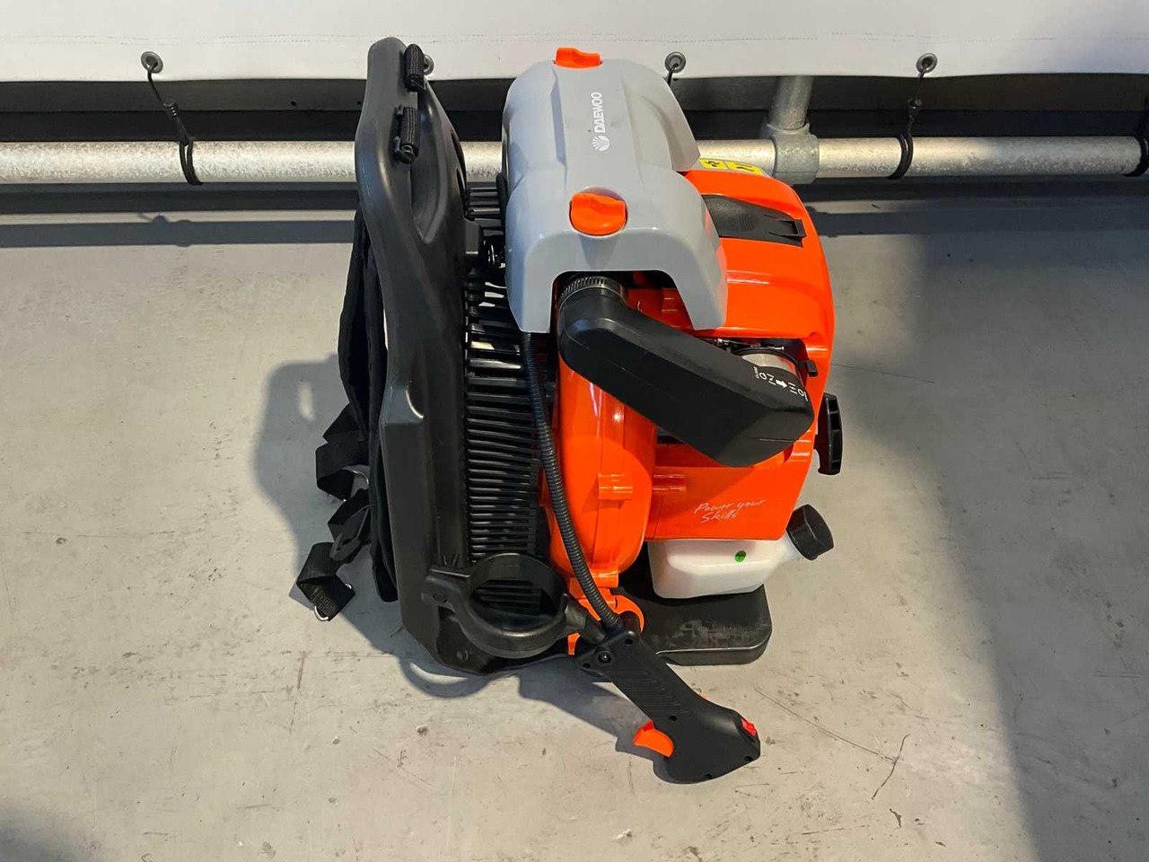 Garden equipment Daewoo DABL7662