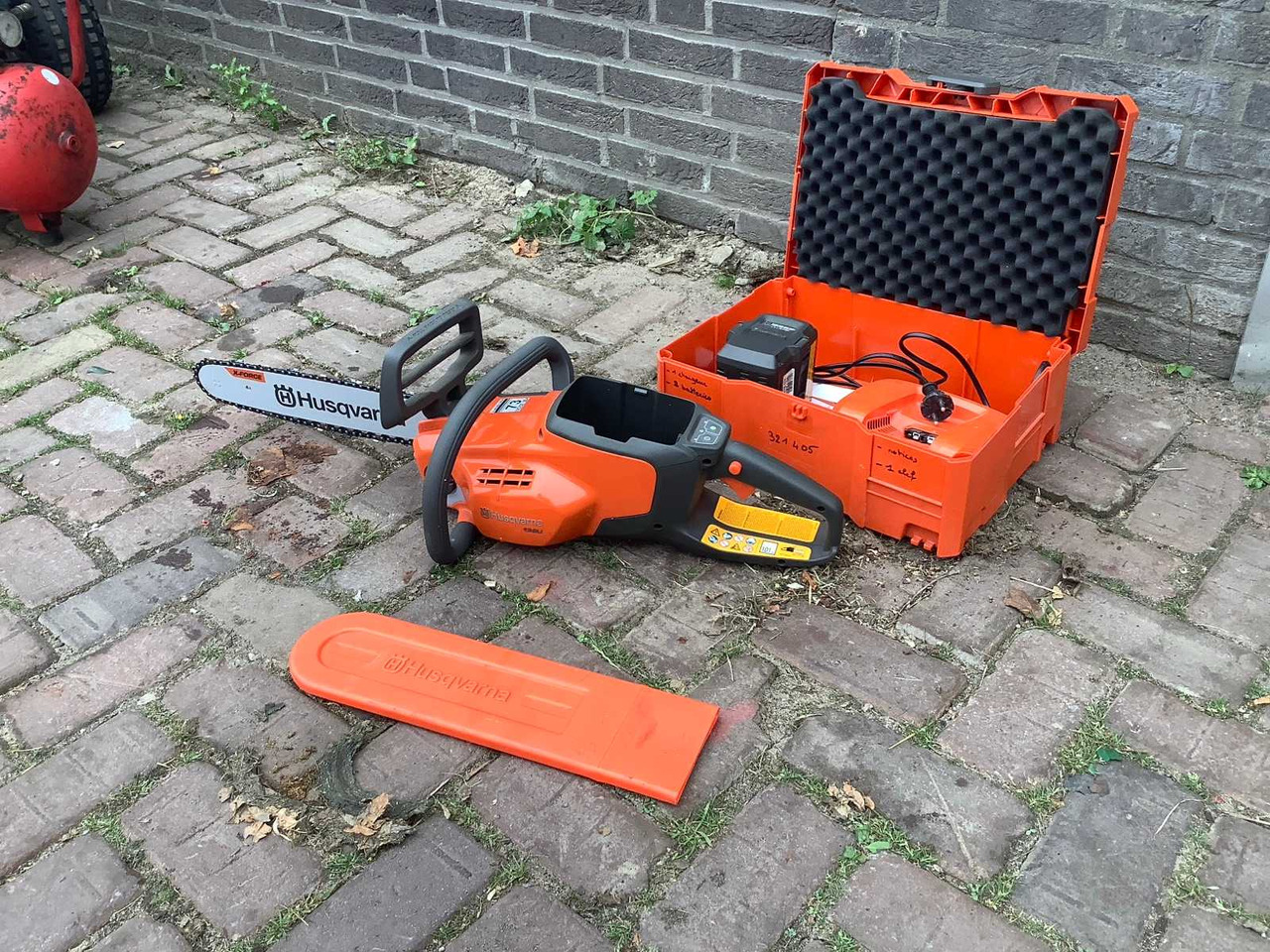 Garden equipment Husqvarna 136li
