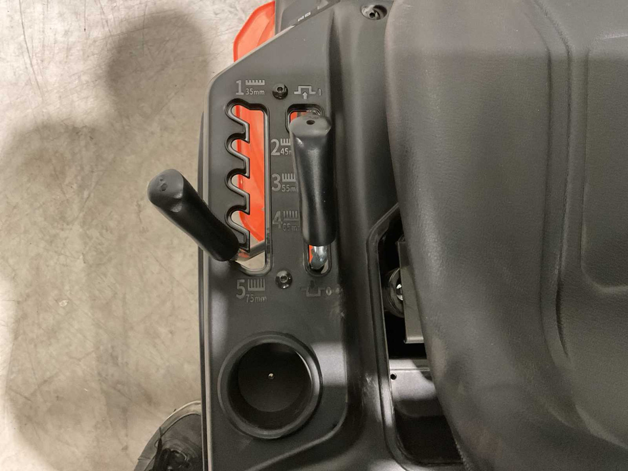 Garden mower Daewoo DAXRM224