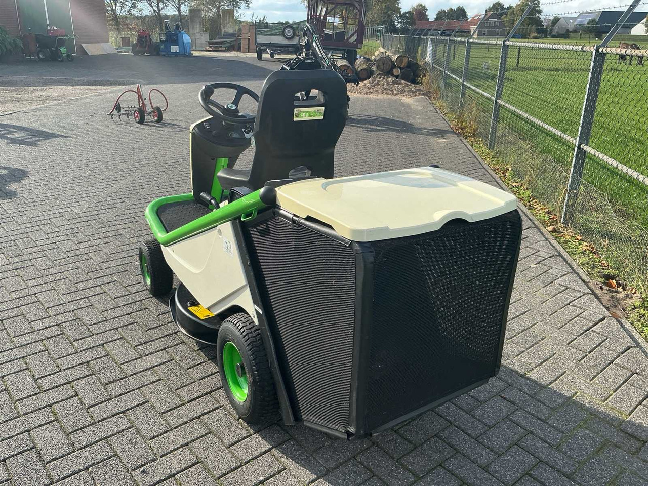 Garden mower Etesia M2E