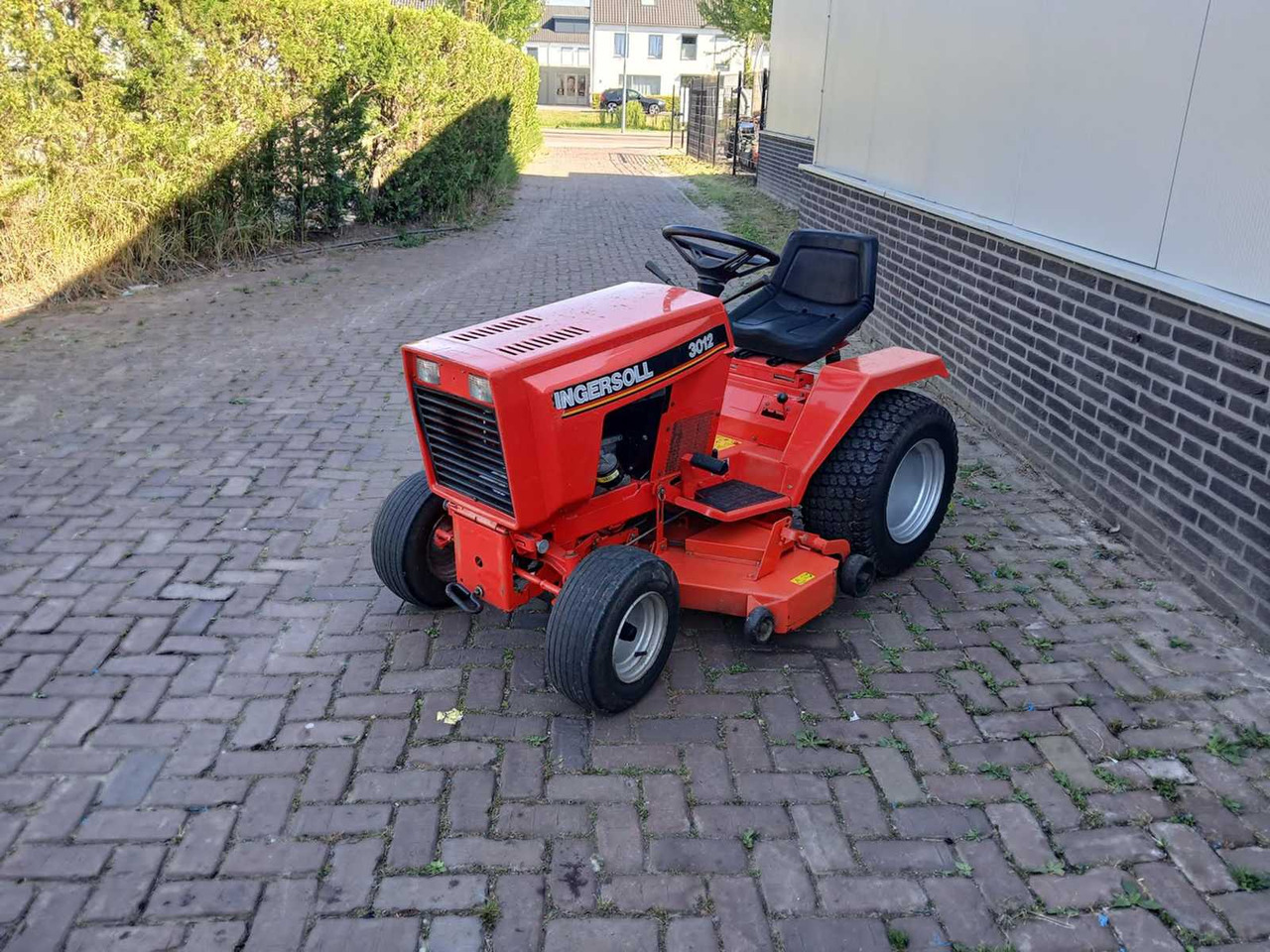 Garden mower Ingersoll 3012