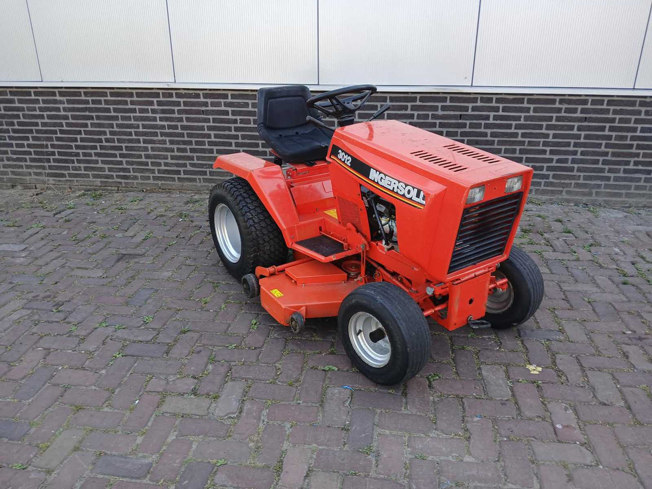 Garden mower Ingersoll 3012