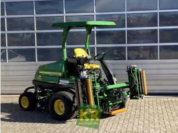 Garden mower John Deere 8700A PRECISIONCUT 