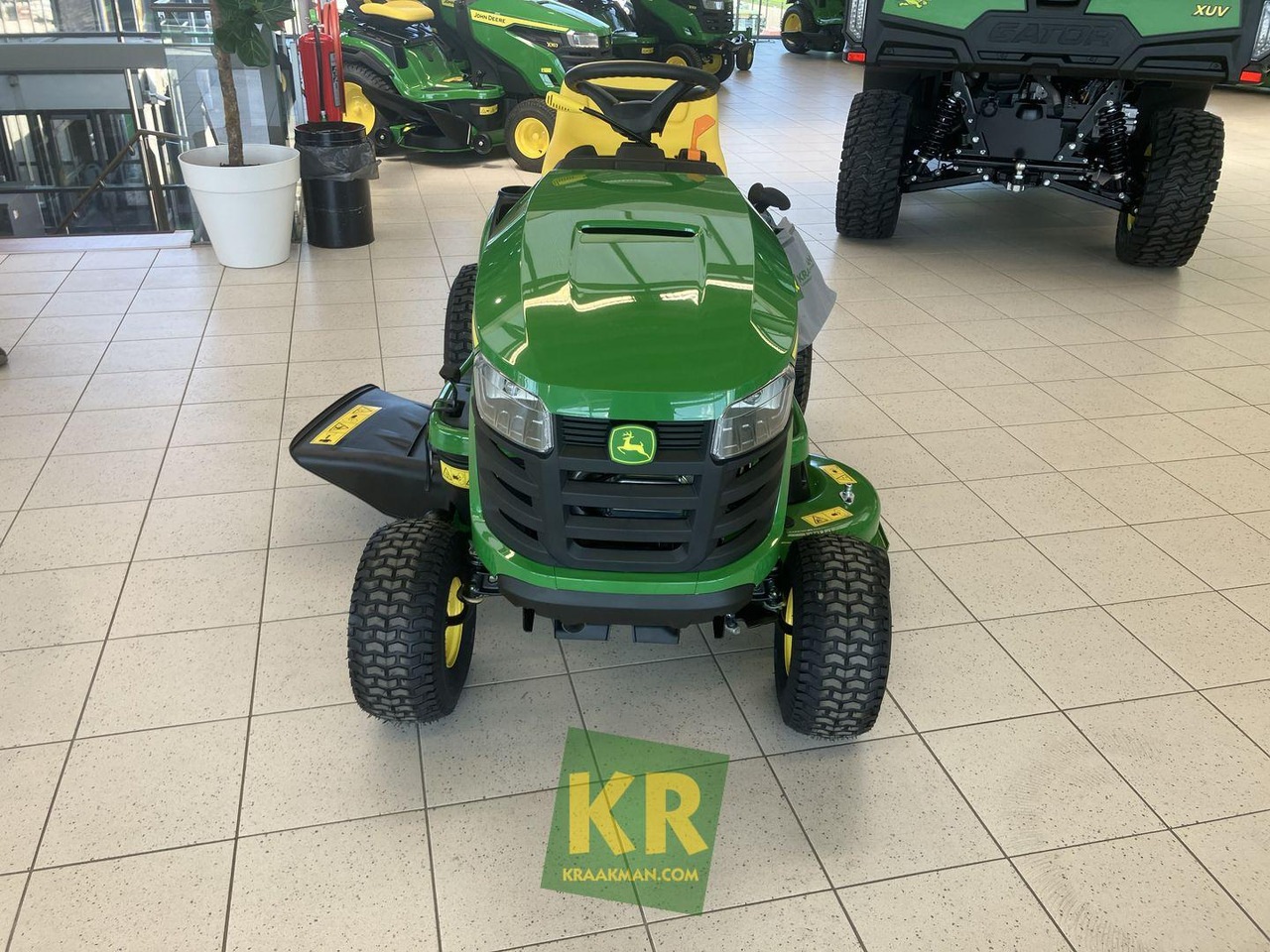 Garden mower John Deere X107