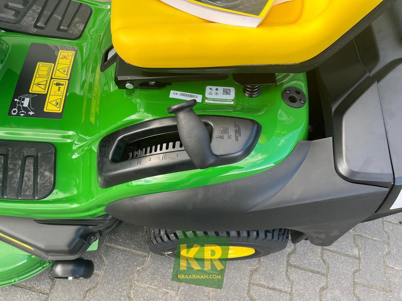 Garden mower John Deere X167R