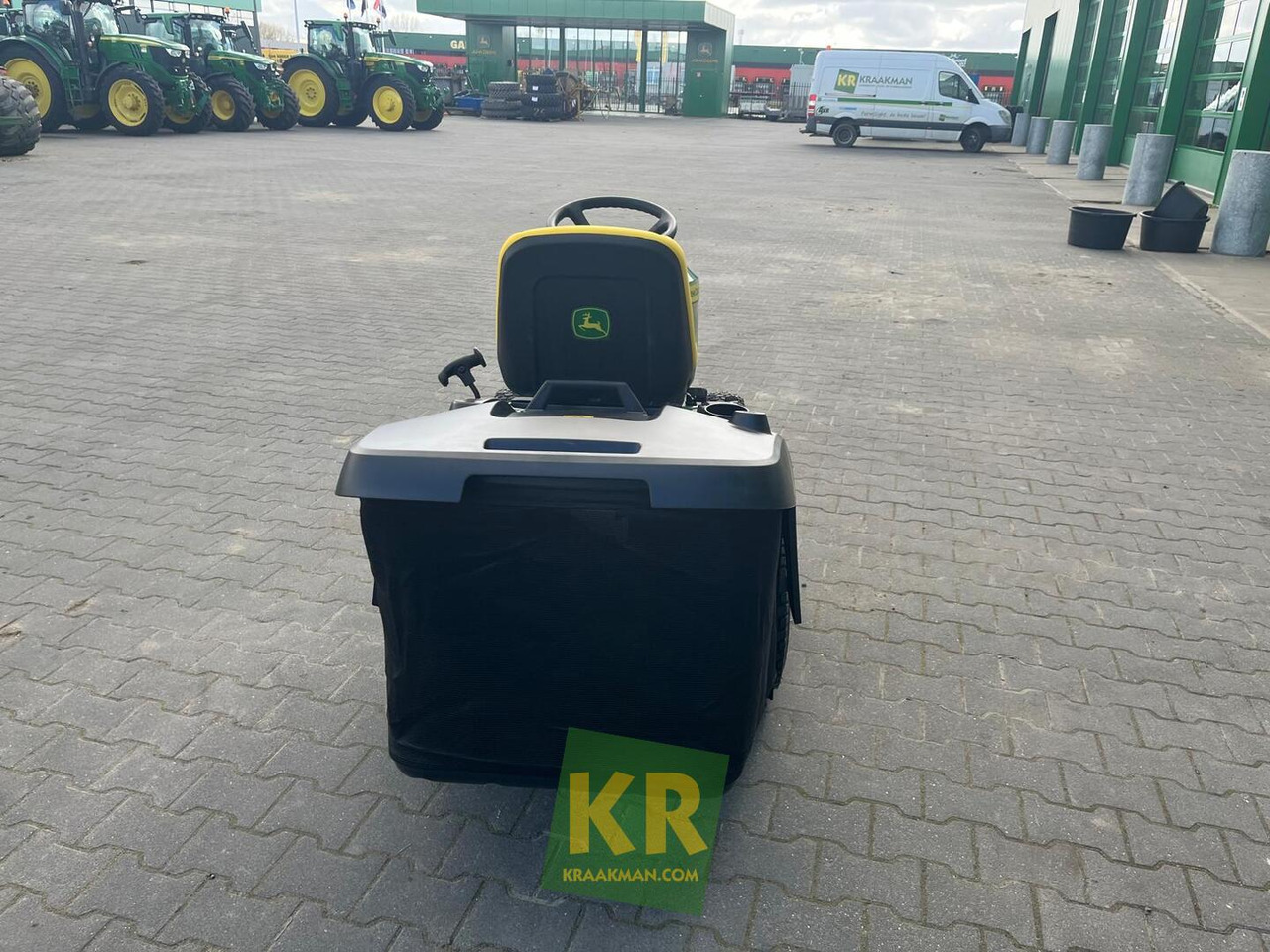 Garden mower John Deere X167R