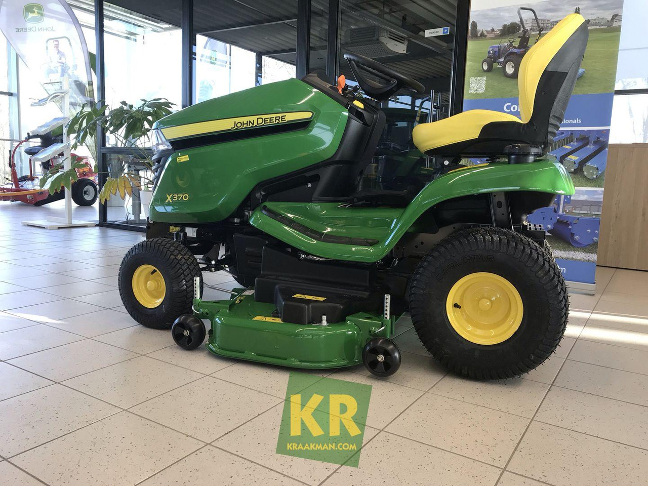 Garden mower John Deere X370