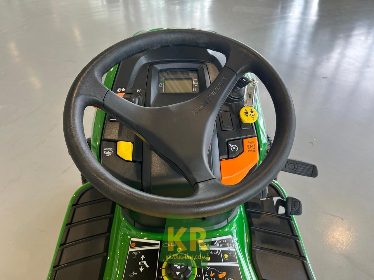 Garden mower John Deere X380