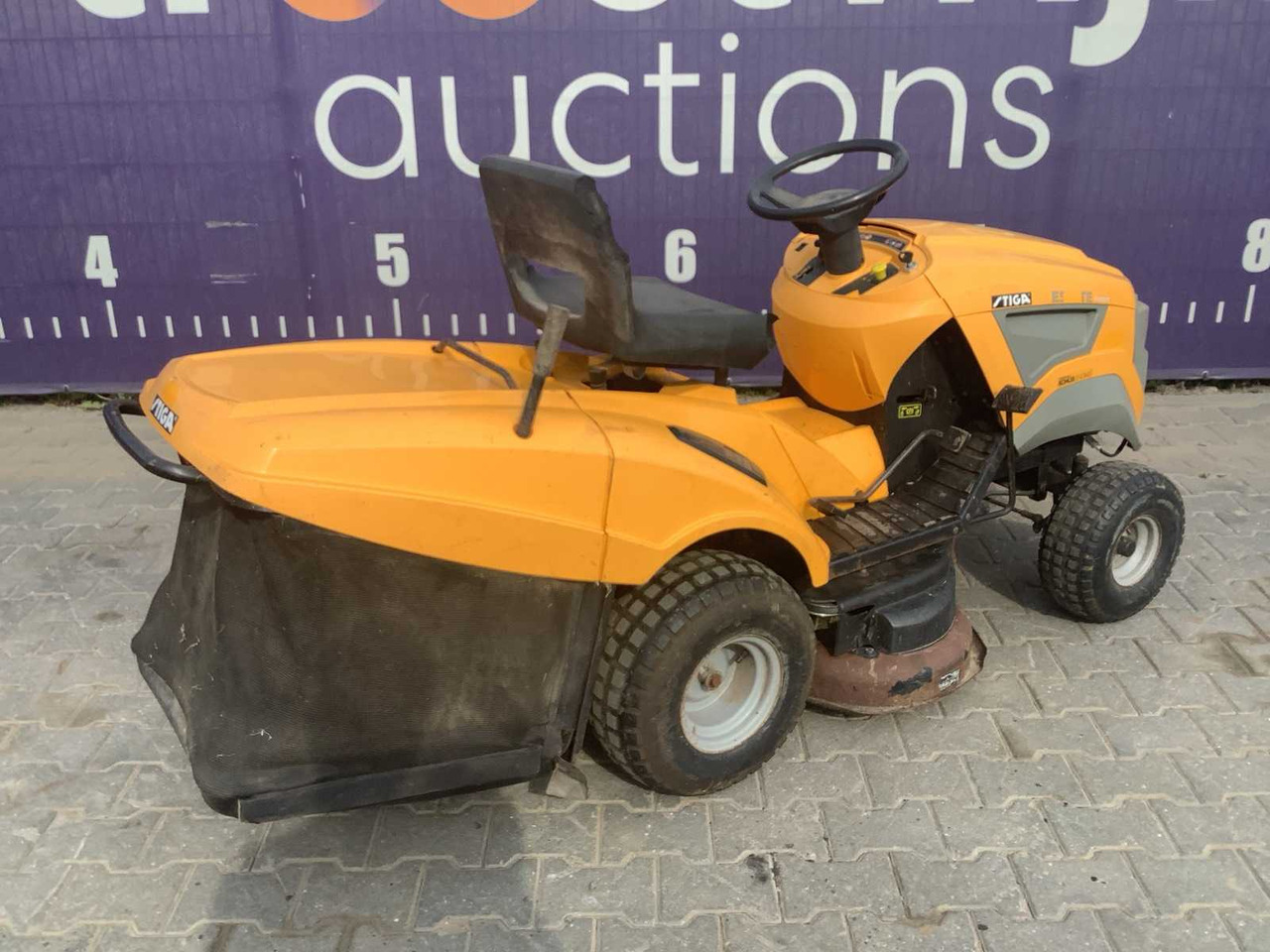 Garden mower Stiga Estate President