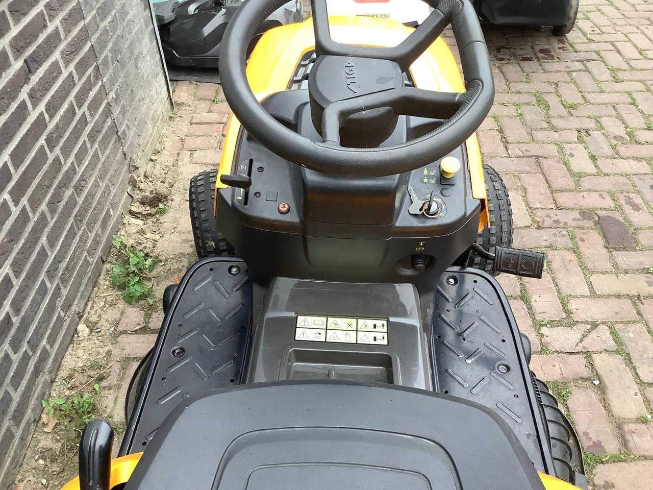Garden mower Stiga Tornado 2098