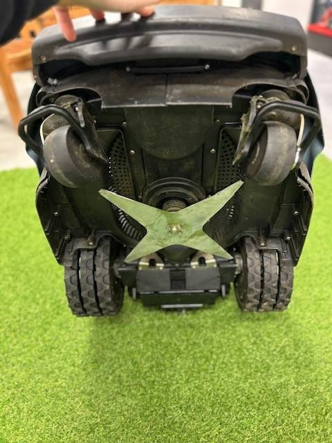 Garden mower WIPER KXLS ROBOTMAAIER