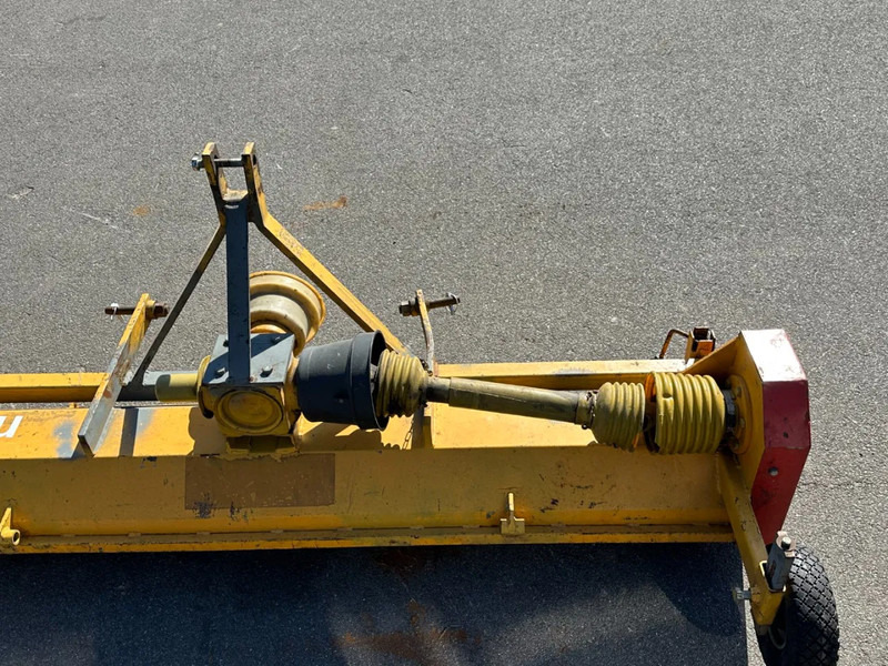 Garden tiller Diversen Verticuteermachine M4004