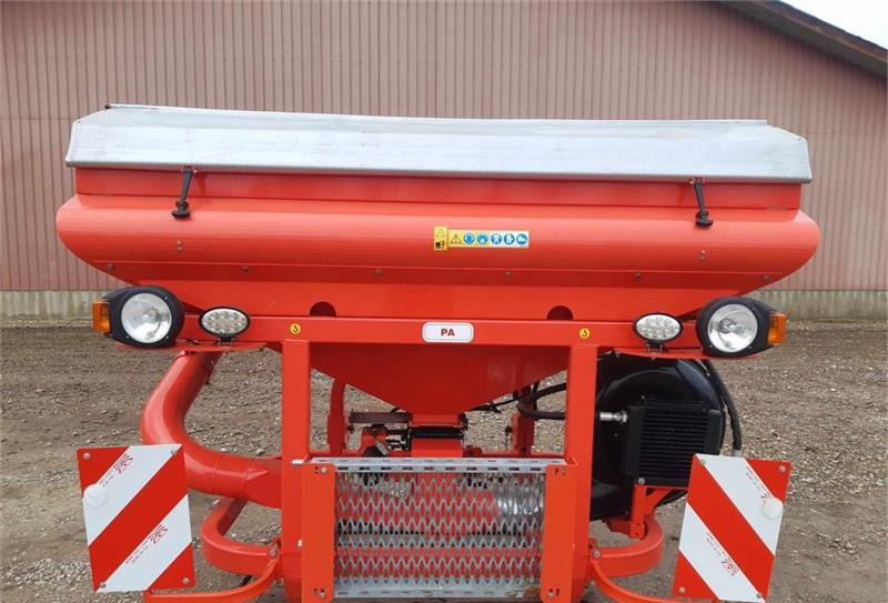 Seed drill Gaspardo Fronttank PA1: picture 2