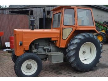 Farm tractor HANOMAG R45: picture 1