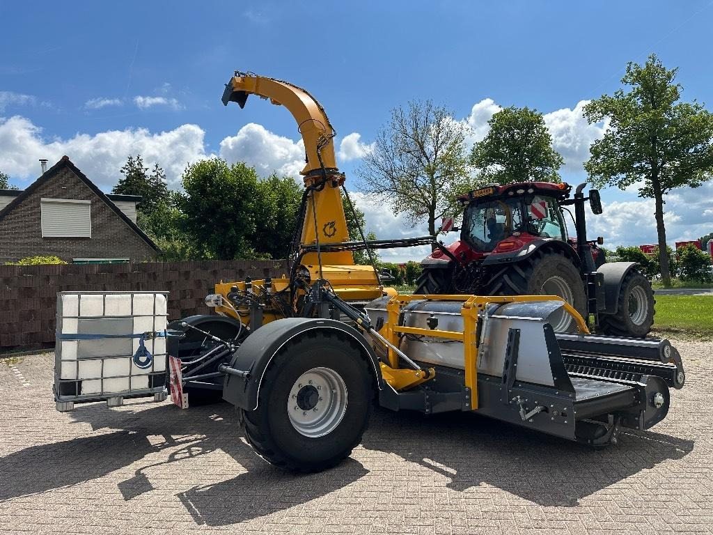 Harvester Elho Cobra 7710T getrokken hakselaar grashakselaar