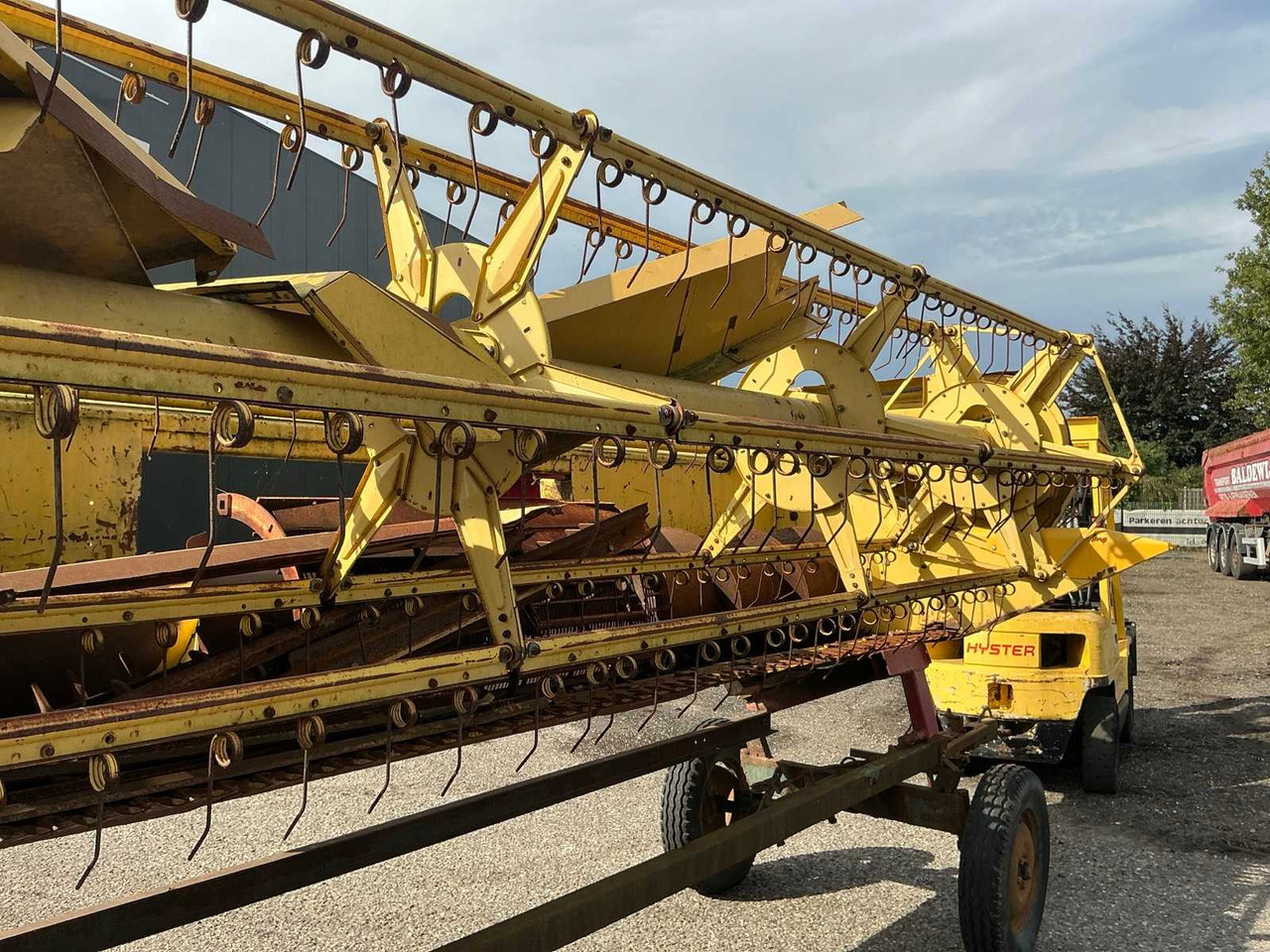 Harvester New Holland TF44