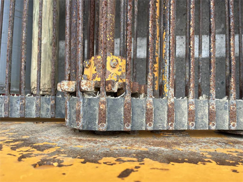 Harvester Samon SU2 uienrooier