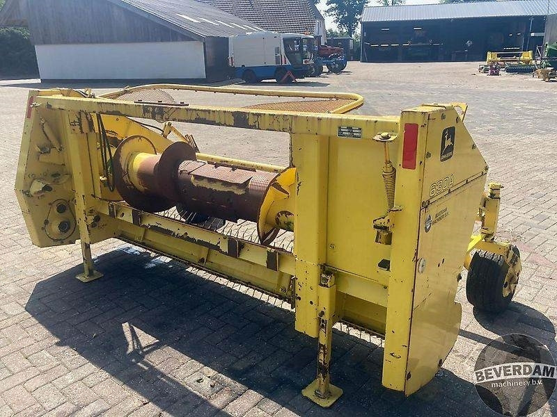Harvester attachment John Deere 630 A
