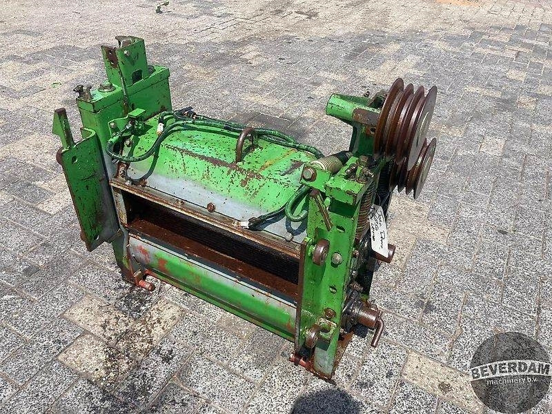 Harvester attachment John Deere Korrelkneuzer
