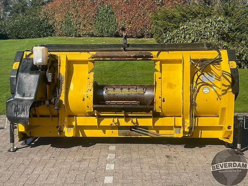 Harvester attachment New Holland 273 pick up