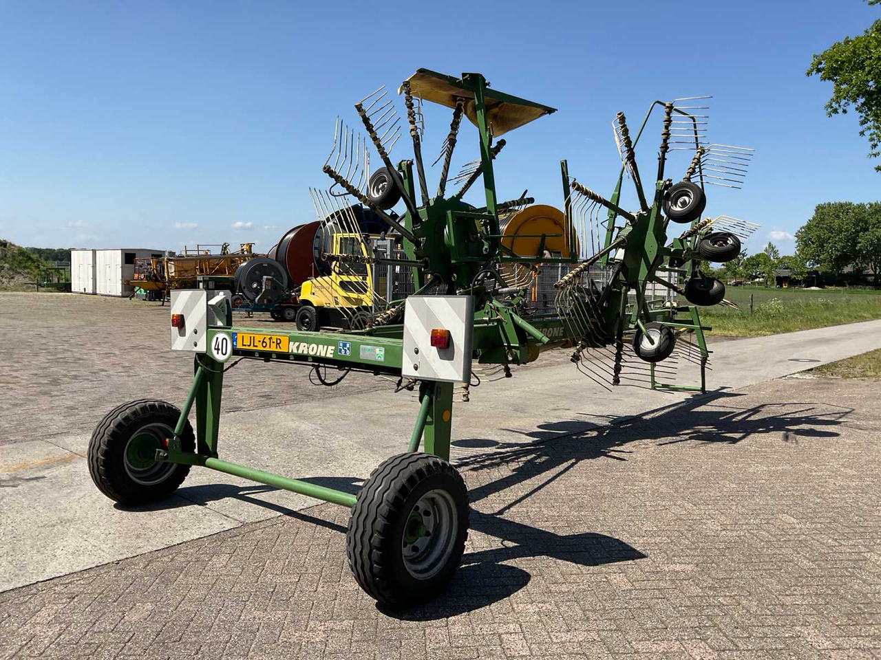 Hay and forage equipment Krone Swadro 1201