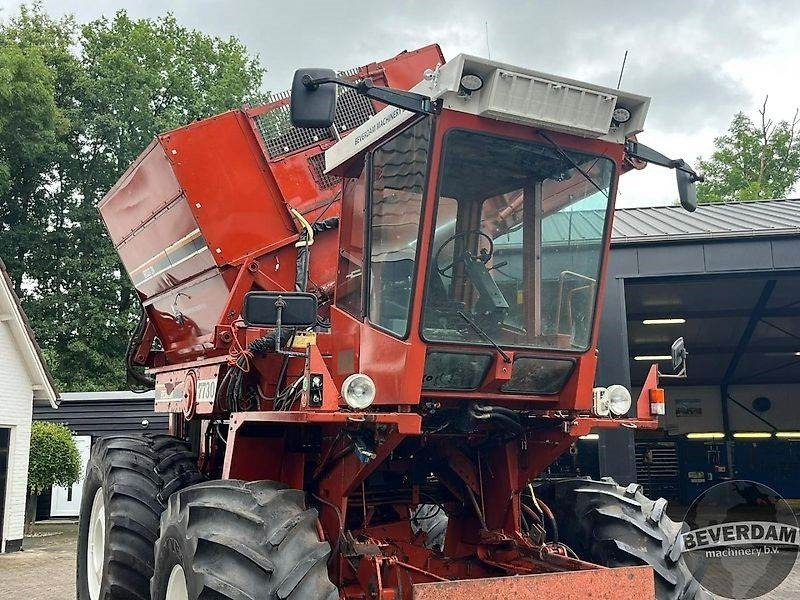 Agricultural machinery Hesston 7730