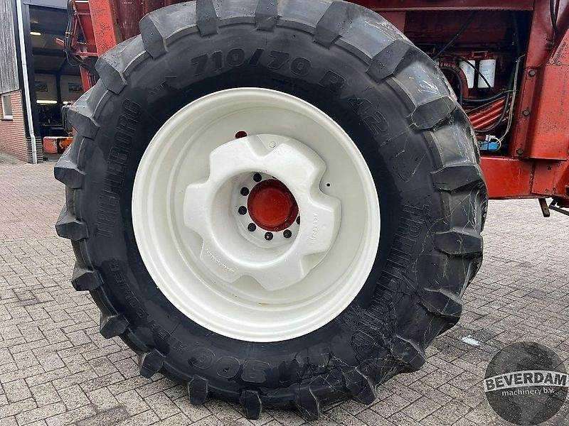 Agricultural machinery Hesston 7730