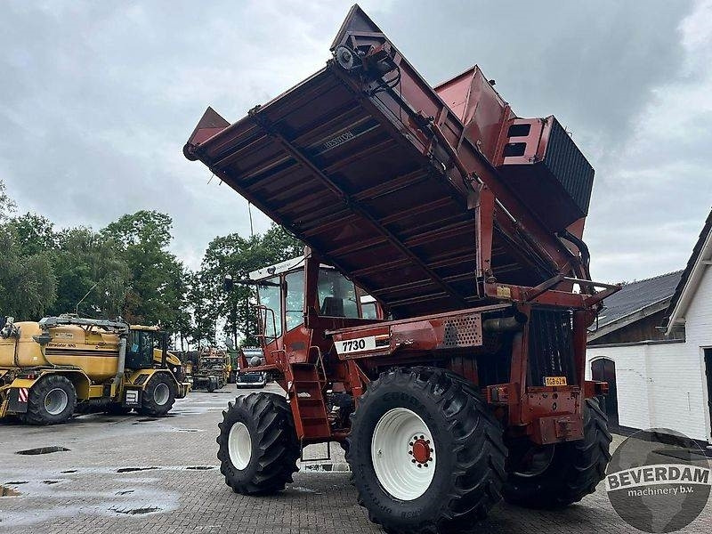 Agricultural machinery Hesston 7730