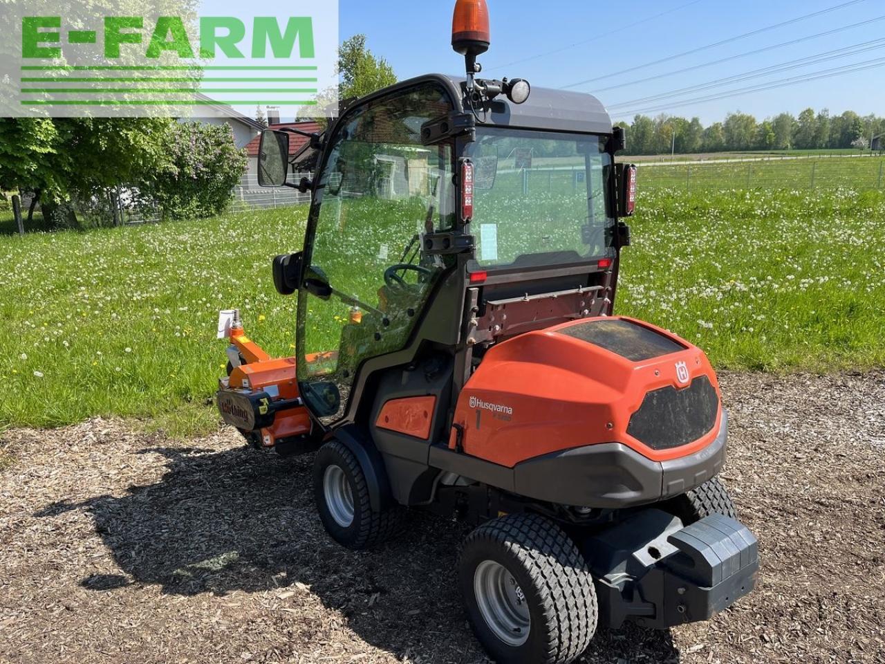 Farm tractor Husqvarna p525 d mit kabine und schleglmäher: picture 10