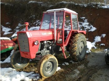 Farm tractor IMT 560: picture 1