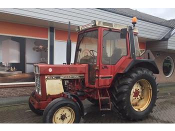 Farm tractor International 743 xl tractor: picture 1