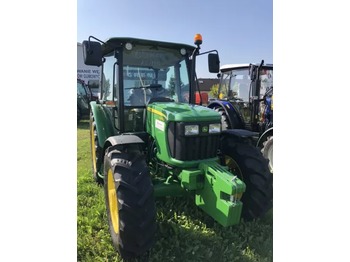 Farm tractor JOHN DEERE 5065: picture 1
